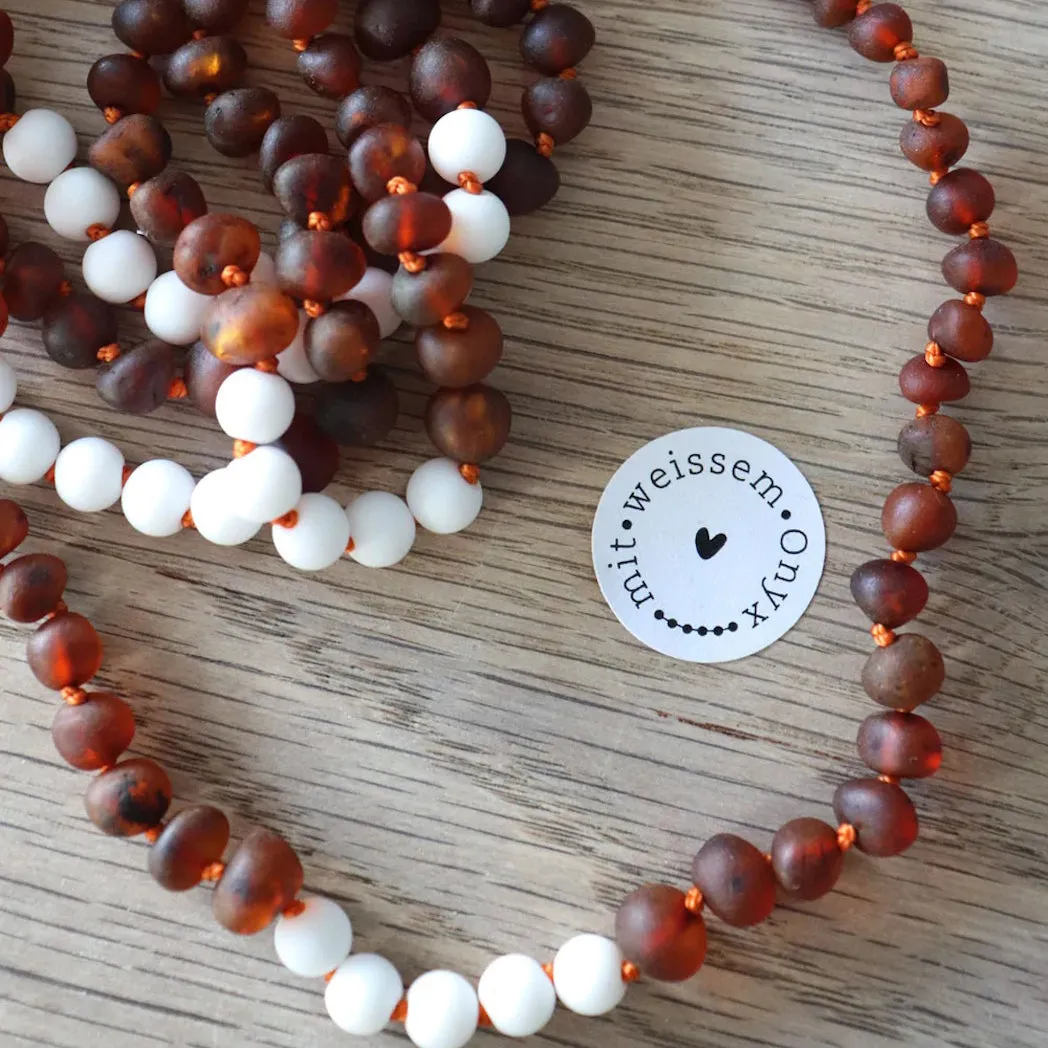 Baby Amber Necklace Chestnut- White Onyx