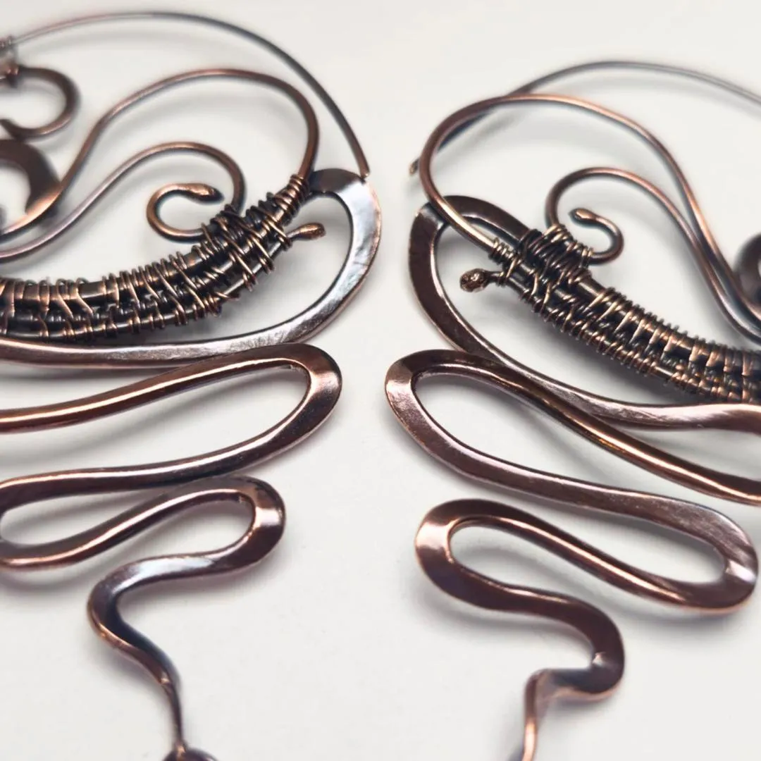 Copper Swirl Dangle Earrings – Handmade with Glass Drops in Boho Style