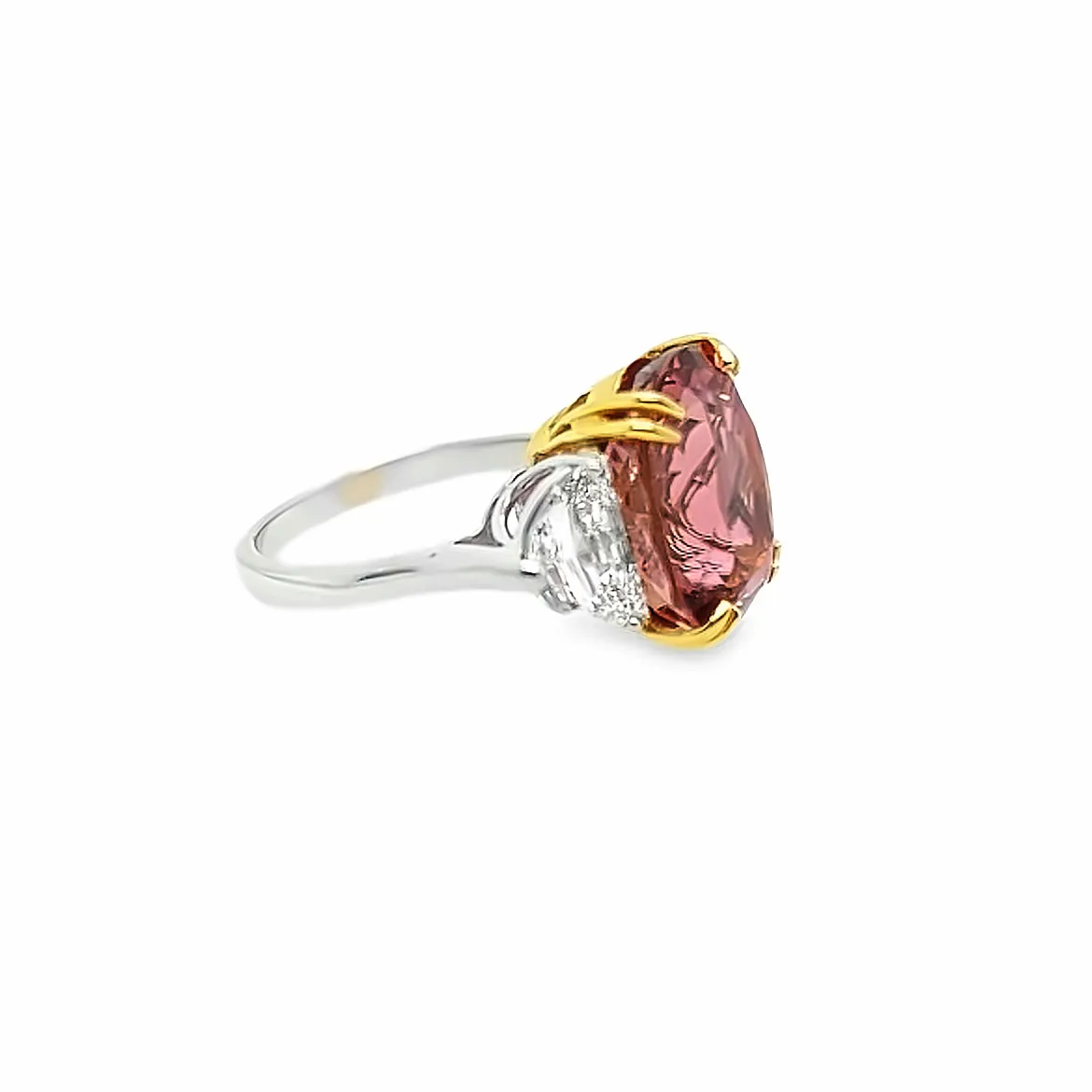 Important Tourmaline Ring