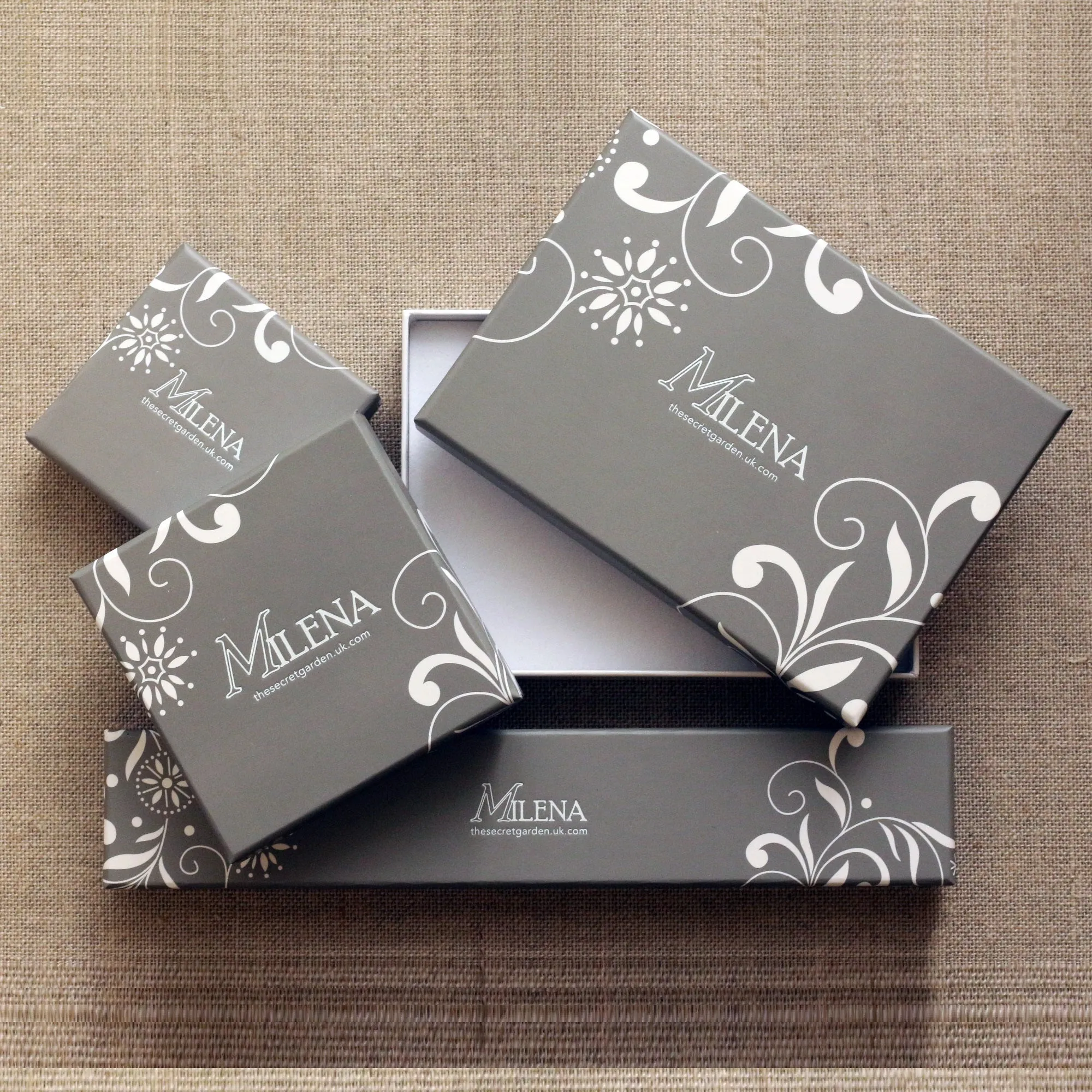 MILENA Gold Plated Clover Amber