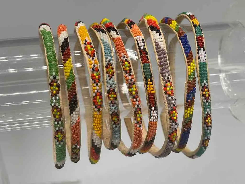 Very Narrow Tiniest Beaded Leather Bracelet - Mali